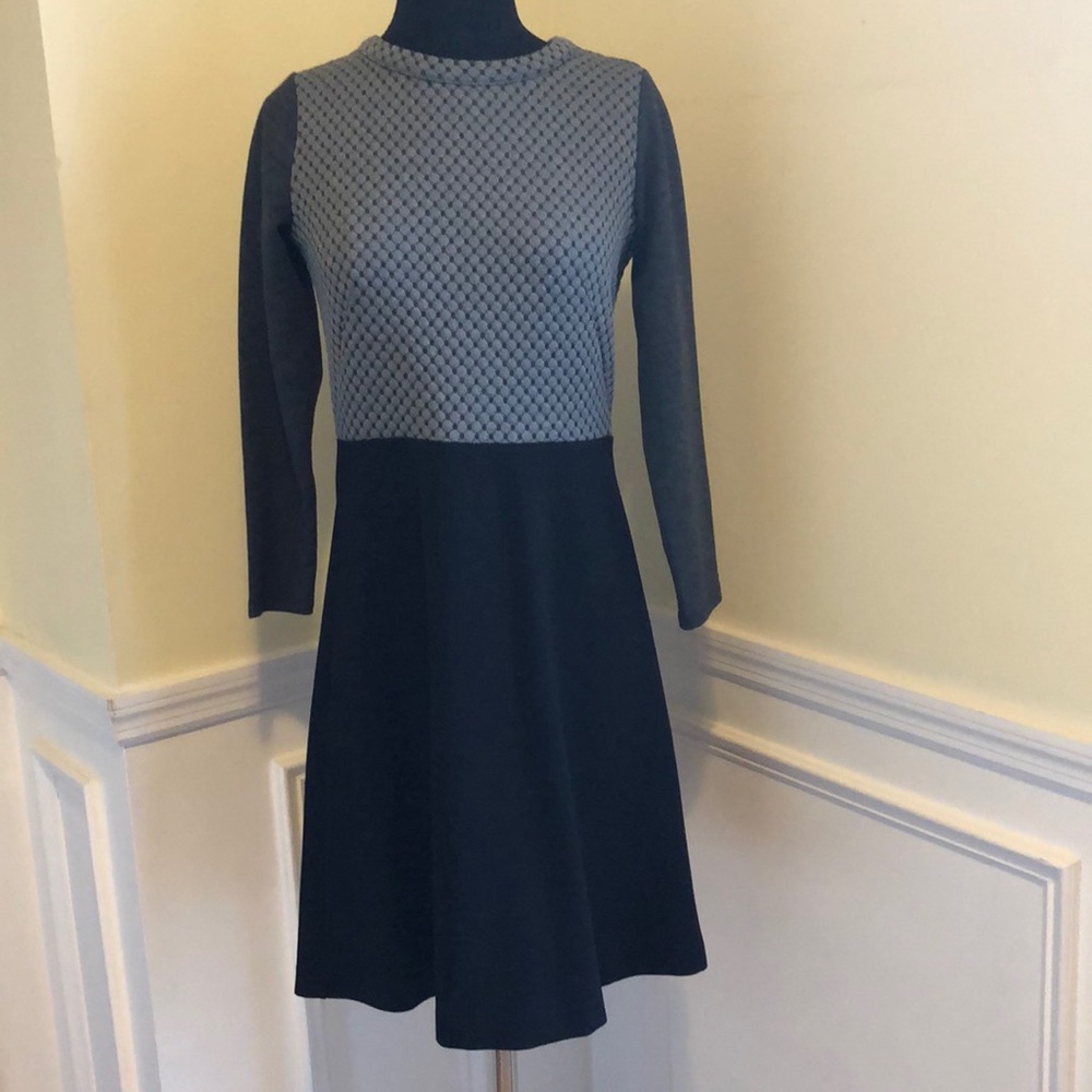 Ready for fall, color block Loft dress size 2